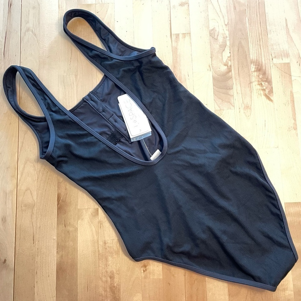NWT L*Space Float On One Piece Swimsuit in Black - Picture 13 of 15